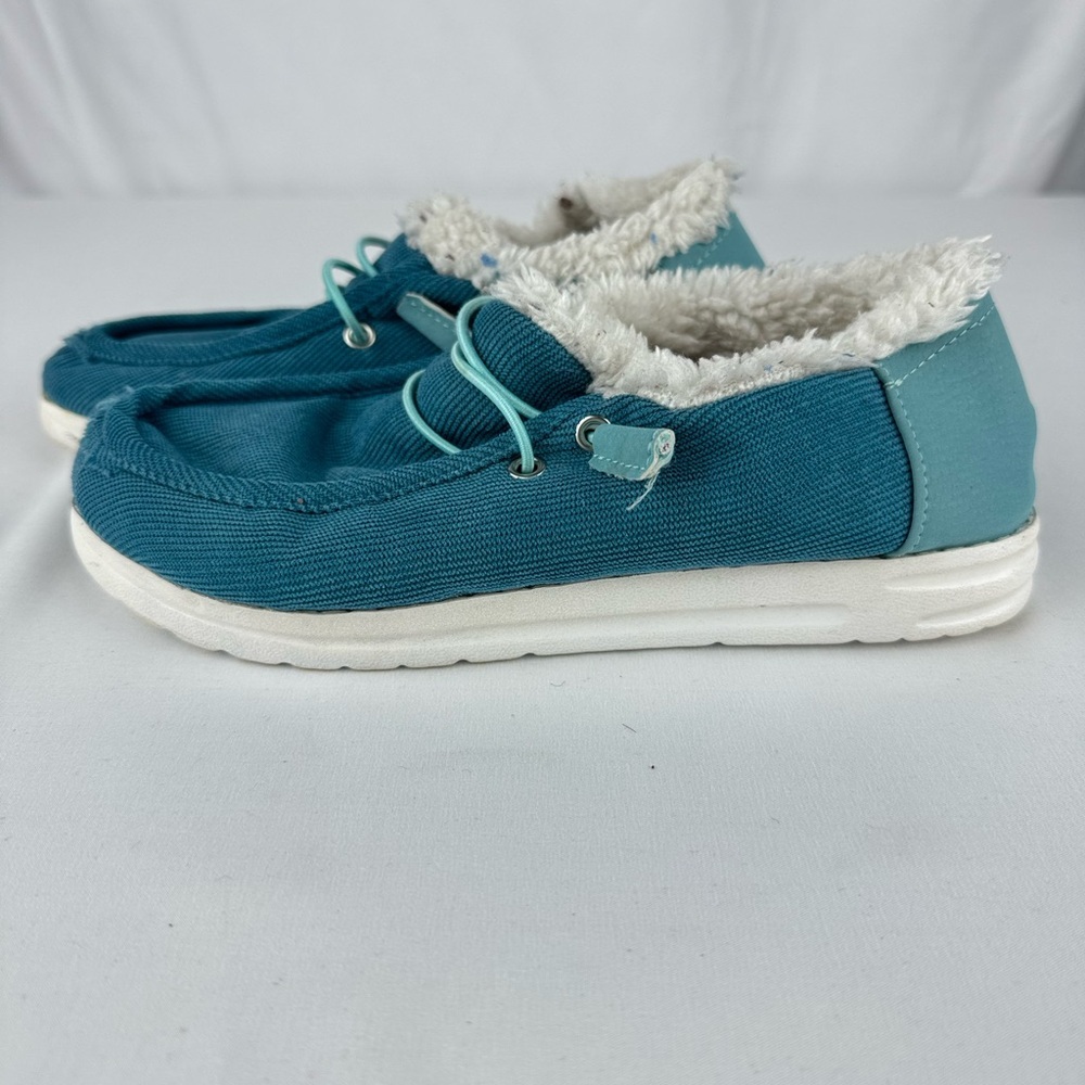 Winter Plush Shoes for Women with Faux Fur Lining - Picture 5 of 7